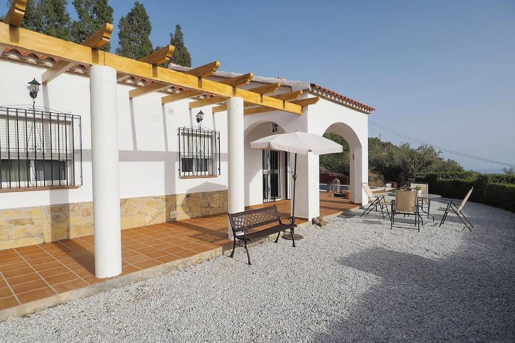 Casa Lantana: With Private Pool * Arenas (Malaga)